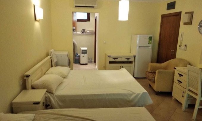 Sozopol House | Cozy 1-bedroom apartment in Santa Marina with WiFi