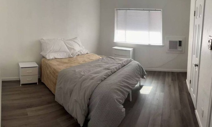 Old East Dallas Apartment | Cozy 1-bedroom apartment near Restaurants and shops in East Dallas