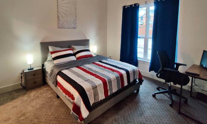 Plano Apartment | Cozy 1 Bedroom Apartment for Short or Long Stays!