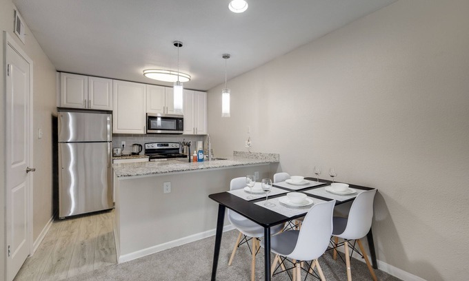 Plano Apartment | Cozy 1-bedroom apartment in enchanting Plano with WiFi, fitness room