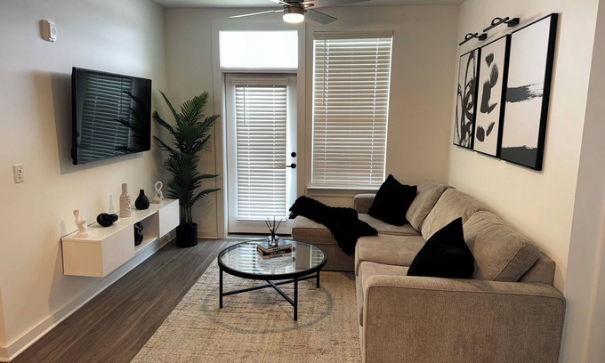Smyrna Apartment | Cozy 1-bedroom apartment in charming with AC, WiFi, fitness room