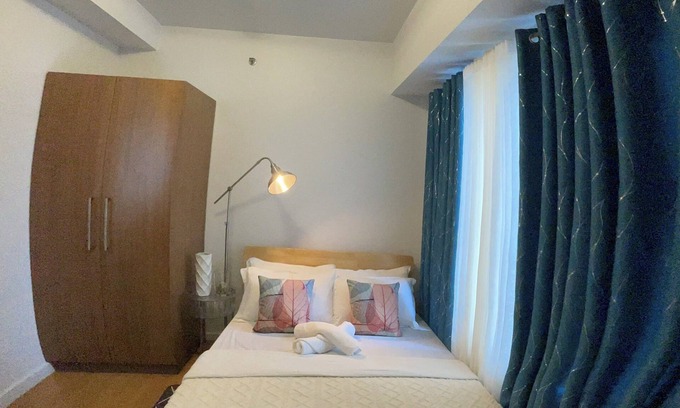 Barangay 670 Condo | Cozy 1-bedroom condo in Manila close to U.S Embassy and SLMEC