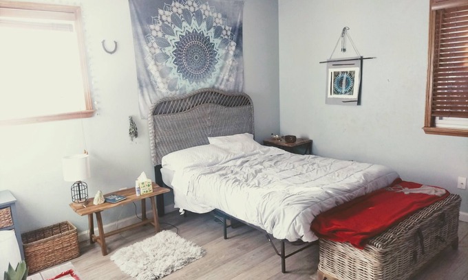 Windsor Condo | Cozy 1-bedroom condo in awesome Denver with WiFi, AC