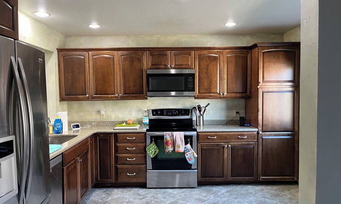 Town of Southeast Condo | Cozy 1-bedroom condo with fireplace and WiFi in enjoyable Brewster NY