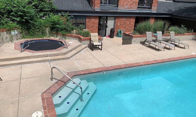 Panorama Heights Condo | Cozy 1-bedroom condo with pool, garage,and spa in awesome Boulder