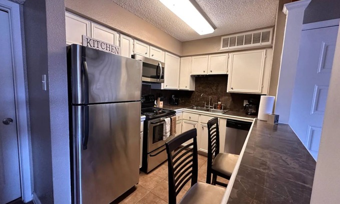 Westchase Condo | Cozy 1-bedroom condo with WiFi in Houston, TX