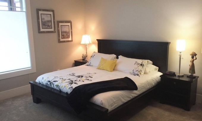 Southwest Mission House | Cozy 1 Bedroom Guest Suite, Private Entrance and Parking