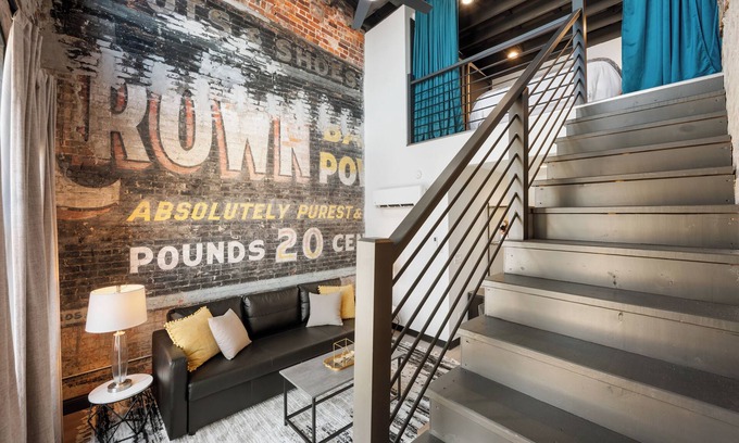 Wabash Apartment | Cozy 1-bedroom loft apartment with AC and WiFi in charming Wabash