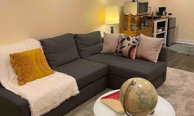Beaumont - Wilshire Apartment | Cozy 1-bedroom lower level apt in fantastic Portland neighborhood