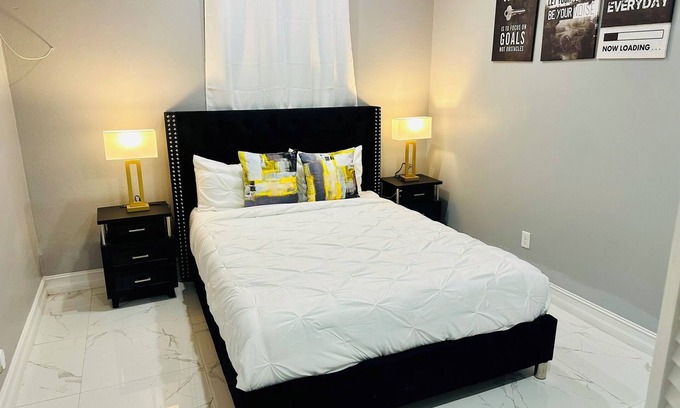 Nassau Apartment | Cozy 1 Bedroom Master Suite in Nassau with Kitchenette, AC, WiFi & Smart TV
