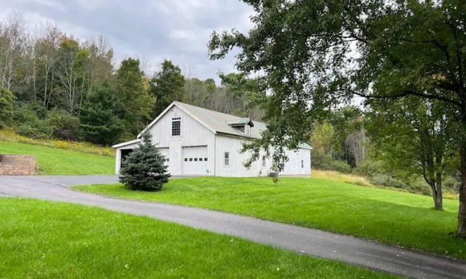 Rexville House | Cozy 1 bedroom private apartment- Hornell/Alfred