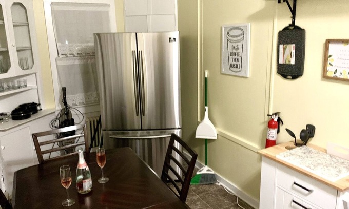 East Stroudsburg Apartment | Cozy 1 bedroom apartment can sleep 4 queen size bed couch in living room