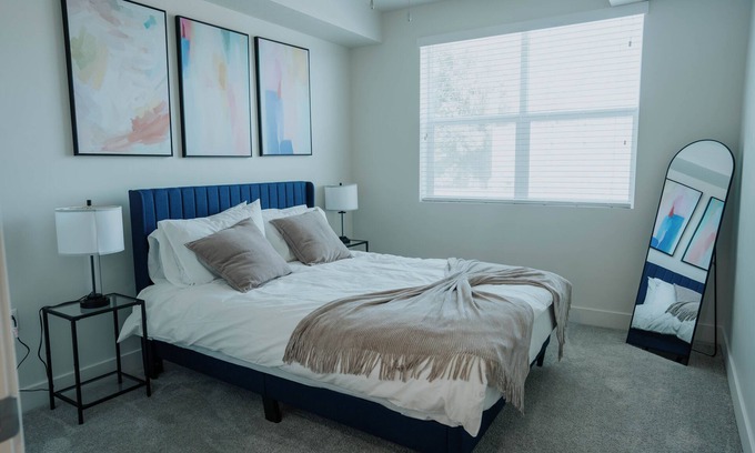 People's Freeway Apartment | Cozy 1-bedroom apartment in brilliant South Salt Lake with fitness center, AC