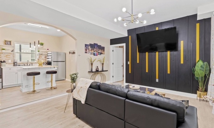 Elizabeth Apartment | Cozy 1-bedroom with AC and WiFi in lovely Elizabeth