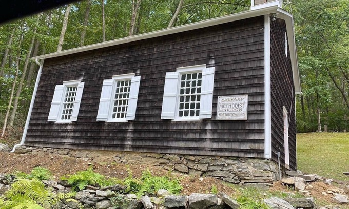 Town of East Fishkill House | Cozy 1845 Chapel Escape near Appalachian Trail and Fahnestock Park
