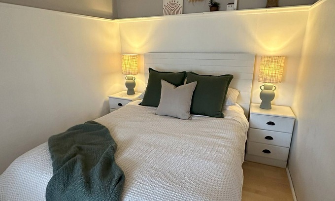 Wallaroo Cottage | Cozy 1870’s Cottage in Wallaroo, minutes from the beach & town centre