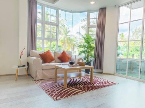 Hulhumale Apartment | Cozy 1BR apartment by beach - partial ocean view