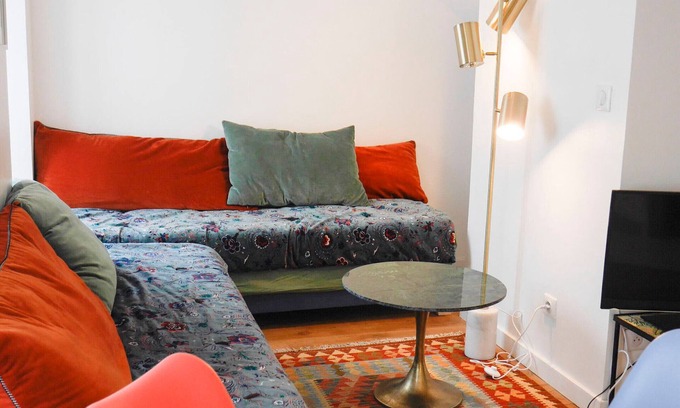 Le Palais Apartment | Cozy 1BR Apartment Near Beach, Shops & Ferry at Le Palais – Pet Friendly, WiFi, Modern Amenities