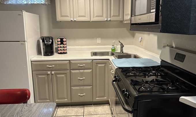 Altoona Apartment | Cozy 1BR, Great Location, Beautiful Neighborhood