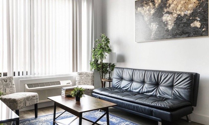 Elizabeth Apartment | Cozy 1BR Next to Airport 2039