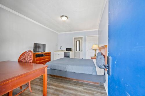 Riverview Apartment | Cozy 1BR Retreat in Brownstown – Relax Unwind