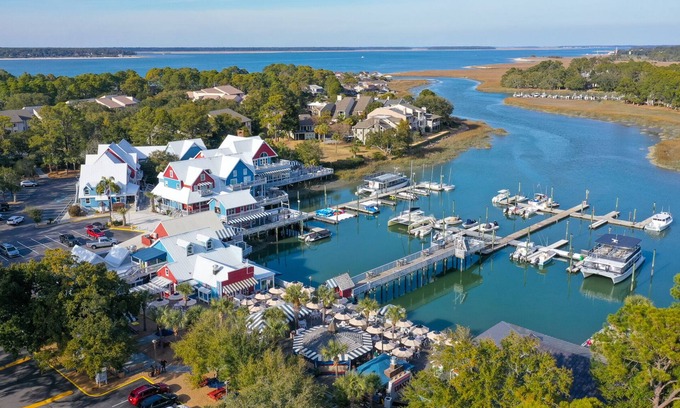 South Beach Condo | COZY 1BR VILLA STEPS TO BEACH & SOUTH BEACH MARINA HILTON HEAD