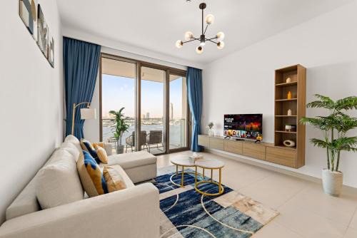 Dubai Apartment | Cozy 1BR with Balcony & Panoramic Creek Harbour Views