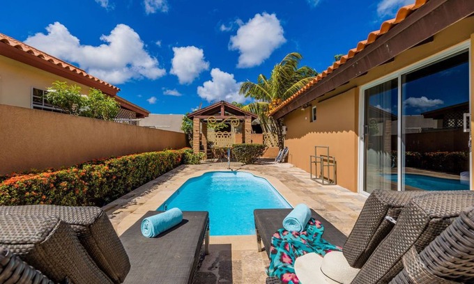 Bubali Apartment | Cozy 1BR1BA w/Private Pool & Patio Close 2 Beach