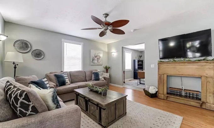 Tipp City House | Cozy 2/1 in Historic Tipp City