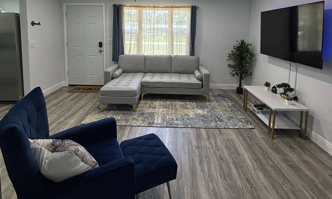DeLand House | Cozy 2/2 Casita Retreat