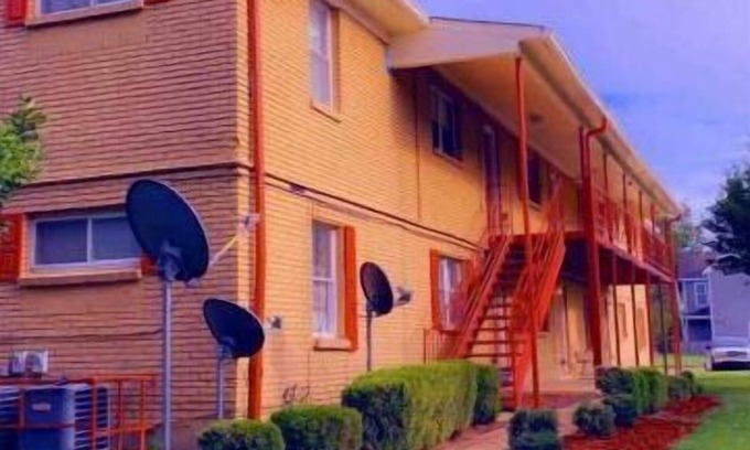 Uptown Condo | Cozy 2 Bdr *Diamond In The Bluff* Unit 1