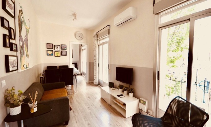 Adelfas Apartment | Cozy 2-Bed Apartment Near the Center