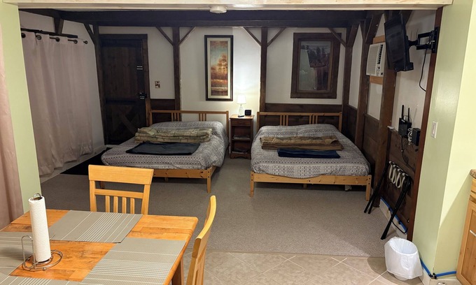 Bridgton Apartment | Cozy 2-Bed Suite/Studio with WiFi and AC in welcoming Lakes Region Bridgton
