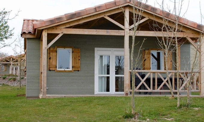 La Chapelle-Hermier Ski Chalet | Cozy 2-Bedroom Chalet with Pool Near Jaunay Lake and Beaches