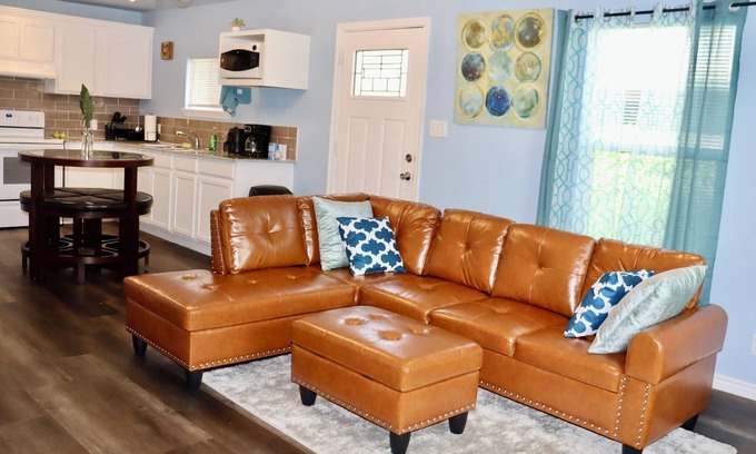 Harlandale House | Cozy 2-bedroom/1bath retreat in San Antonio