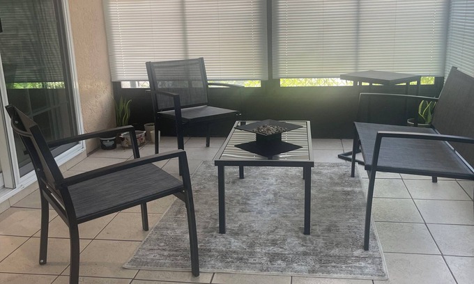 Kissimmee Condo | Cozy 2-bedroom 2 Bath condo close to Downtown Kissimmee.