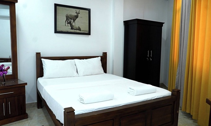 Boralesgamuwa Apartment | Cozy 2-bedroom apartment in enchanting Boralesgamuwa with WiFi, AC