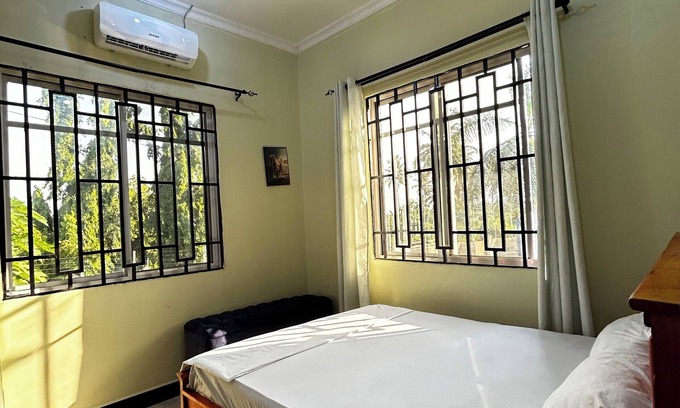 Ubungo Apartment | Cozy 2-bedroom apartment with AC, WiFi in awesome Dar es Salaam