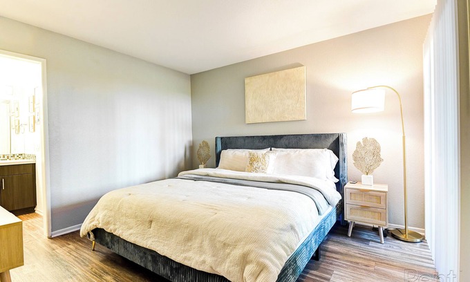 Mission Viejo Apartment | Cozy 2-bedroom apartment in Mission Viejo, close to shopping & freeway