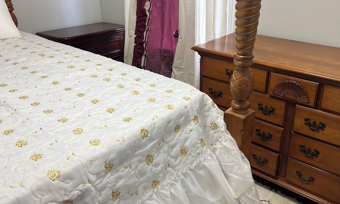 Fall River Apartment | Cozy 2-bedroom apartment in beautiful Fall River with WiFi