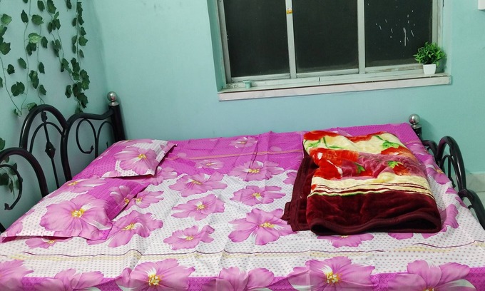 Behala Apartment | Cozy 2-bedroom apartment with WiFi, AC in enjoyable Kolkata