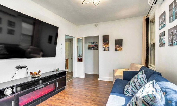Lodi Apartment | Cozy 2-bedroom apartment in charming Lodi with AC