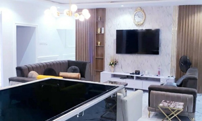 Alimosho Apartment | Cozy 2-bedroom apartment in a pleasant area in Abesan Lagos with AC, WiFi,Solar