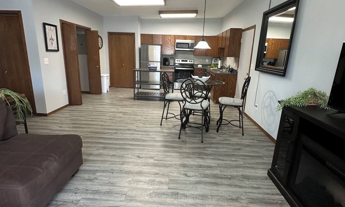 Penfield Apartment | Cozy 2-bedroom apartment in Urbana with WiFi, AC, and 2 car garage