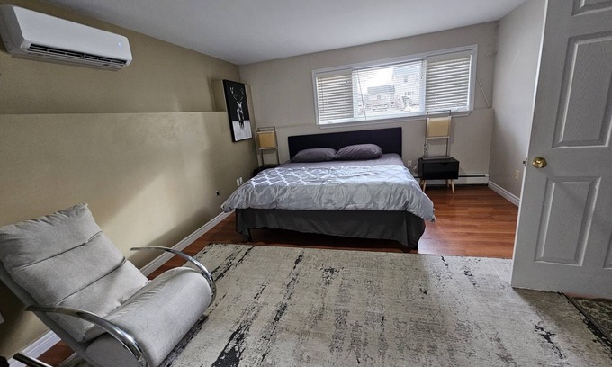 Dartmouth House | Cozy 2-Bedroom Basement unit