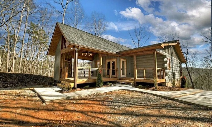 Ellijay Cabin | Cozy 2-bedroom cabin in charming Ellijay