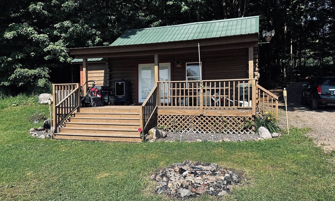 Butternut Cabin | Cozy 2-bedroom cabin on Butternut Lake with WiFi, AC, and Lake Access