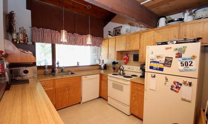 Brownsville Condo | Cozy 2-bedroom condo on Ascutney Mountain in charming Brownsville, VT