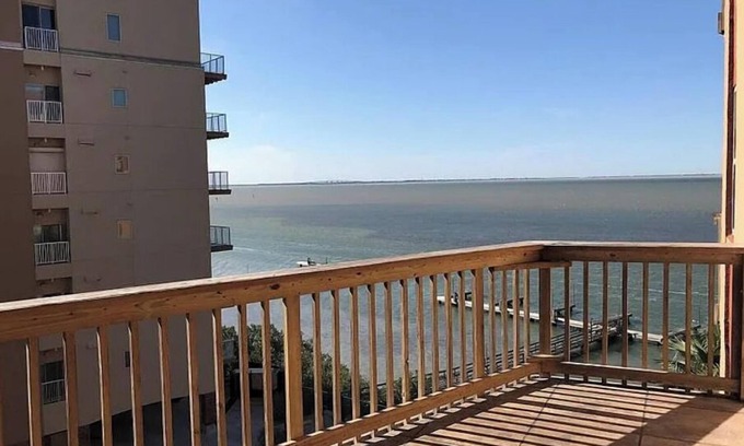 Brownsville Condo | Cozy 2-bedroom condo with WiFi, AC in charming S. Padre Island, Tx.