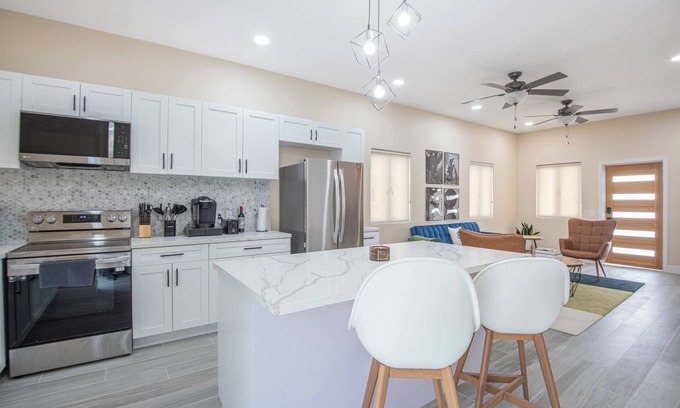 Coral Harbour Condo | Cozy 2-bedroom condo in a GATED COMMUNITY in lovely Nassau